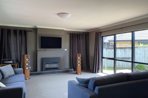 c013e228-f29d-490a-b46f-33fee43af291