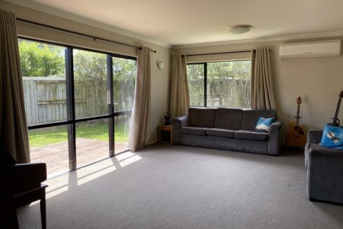 cba4a548-d88a-464b-b619-3f078655b60f