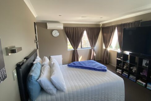 f0de238b-c3fd-49fe-be0f-15666cf7efff