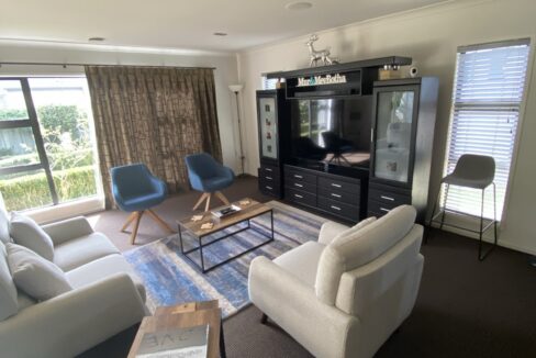 fb93eb01-15bd-4537-a8f6-76b2626f255f